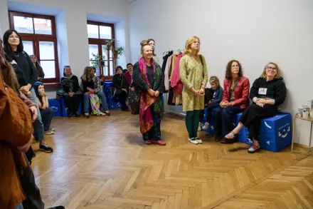 Publiczność zgromadzona na wystawie. 